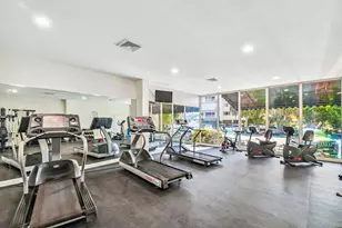 100 Golden Isles Dr, Hallandale Beach, FL 33009 - Photo 26