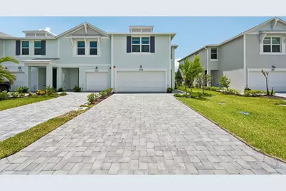 608 Salisbury Circle, Fort Pierce, FL 34982 - Photo 2