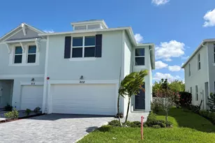 608 Salisbury Cir, Fort Pierce, FL 34982 - Photo 2
