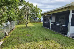 2330 NW 47th Ave, Lauderhill, FL 33313 - Photo 18