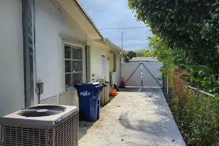 2330 NW 47th Ave, Lauderhill, FL 33313 - Photo 22