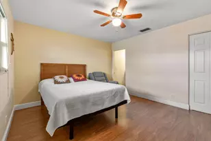 5800 Fernley Dr W, West Palm Beach, FL 33415 - Photo 10