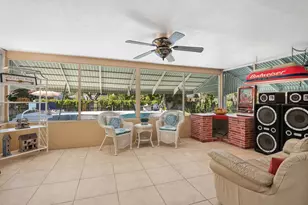 4011 SW 2nd St, Plantation, FL 33317 - Photo 14