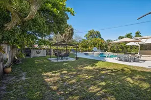 4011 SW 2nd St, Plantation, FL 33317 - Photo 20