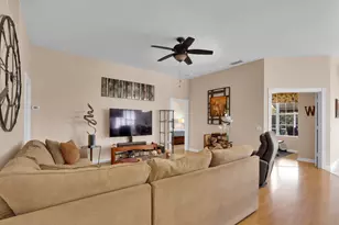 1071 Bedford Ave, Palm Beach Gardens, FL 33403 - Photo 8