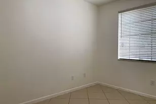 2013 Nassau Dr, Riviera Beach, FL 33404 - Photo 10