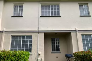 2013 Nassau Dr, Riviera Beach, FL 33404 - Photo 2