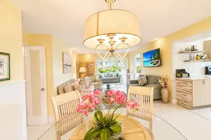 12 Colonial Club Dr, Boynton Beach, FL 33435 - Photo 2