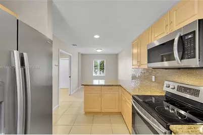 9840 NW 19th Place, Sunrise, FL 33322 - Photo 4