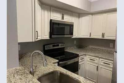 1548 SE Royal Green Circle #105, Port Saint Lucie, FL 34952 - Photo 2