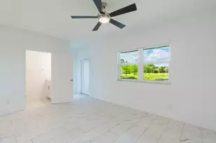 696 NE Waters Edge Ln, Port Saint Lucie, FL 34983 - Photo 10