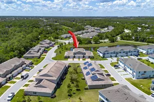 696 NE Waters Edge Ln, Port Saint Lucie, FL 34983 - Photo 32