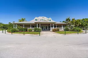 696 NE Waters Edge Ln, Port Saint Lucie, FL 34983 - Photo 36