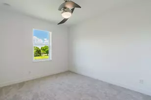 696 NE Waters Edge Ln, Port Saint Lucie, FL 34983 - Photo 16