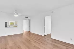 9470 Poinciana Pl, Davie, FL 33324 - Photo 28