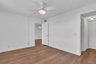 9470 Poinciana Pl, Davie, FL 33324 - Photo 38