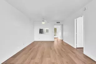 9470 Poinciana Pl, Davie, FL 33324 - Photo 30