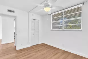 9470 Poinciana Pl, Davie, FL 33324 - Photo 20
