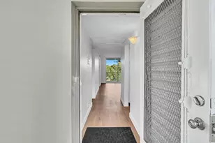 9470 Poinciana Pl, Davie, FL 33324 - Photo 10