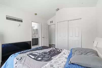 1086 Woodfield Road, Greenacres, FL 33415 - Photo 22