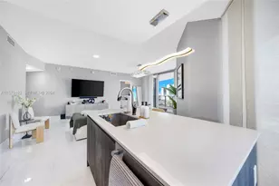 488 NE 18th St, Miami, FL 33132 - Photo 12