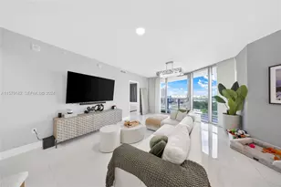 488 NE 18th St, Miami, FL 33132 - Photo 2