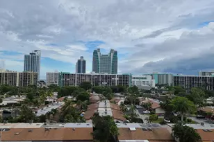 2500 Parkview Dr, Hallandale Beach, FL 33009 - Photo 14