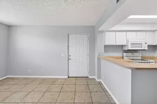738 Executive Center Dr, West Palm Beach, FL 33401 - Photo 4