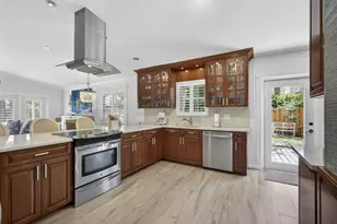 13230 St Tropez Cir, Palm Beach Gardens, FL 33410 - Photo 2