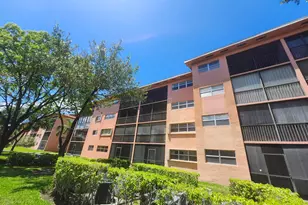601 SW 142nd Ave SW, Pembroke Pines, FL 33027 - Photo 2