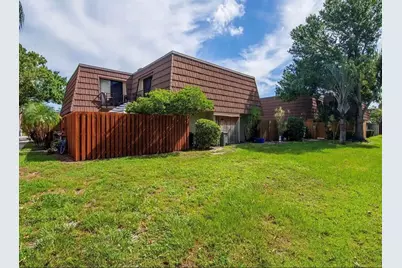 1166 6th Avenue #B8, Vero Beach, FL 32960 - Photo 2