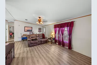 11404 Lithia Pinecrest Road, Lithia, FL 33547 - Photo 12