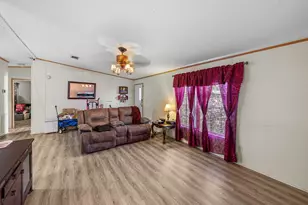 11404 Lithia Pinecrest Rd, Lithia, FL 33547 - Photo 12