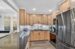 1502 S Lakeside Dr, Lake Worth Beach, FL 33460 - Photo 2