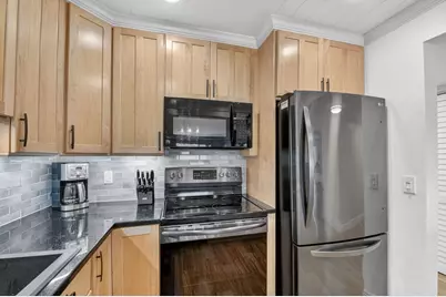 1502 S Lakeside Drive #214, Lake Worth Beach, FL 33460 - Photo 10