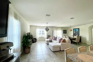 10574 SW Cambria Ln, Port Saint Lucie, FL 34987 - Photo 8