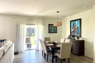 10574 SW Cambria Ln, Port Saint Lucie, FL 34987 - Photo 14