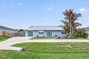 1146 SW Del Rio Blvd, Port Saint Lucie, FL 34953 - Photo 1