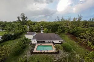 8264 Palomino Dr, Lake Worth, FL 33467 - Photo 6