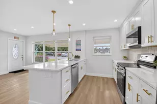 760 High Point Blvd N, Delray Beach, FL 33445 - Photo 6
