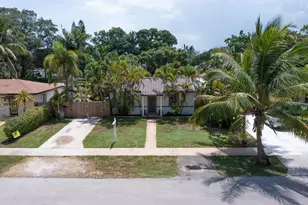 820 SW 18th Ct, Fort Lauderdale, FL 33315 - Photo 2