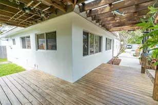 820 SW 18th Ct, Fort Lauderdale, FL 33315 - Photo 32