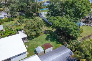 820 SW 18th Ct, Fort Lauderdale, FL 33315 - Photo 46