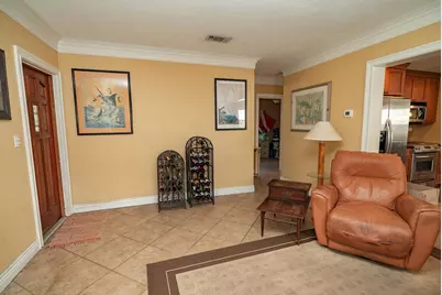 820 SW 18th Court, Fort Lauderdale, FL 33315 - Photo 14