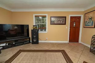 820 SW 18th Ct, Fort Lauderdale, FL 33315 - Photo 16