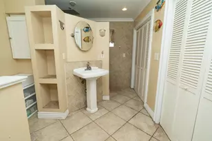 820 SW 18th Ct, Fort Lauderdale, FL 33315 - Photo 20
