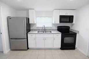 5010 Killarney Ave, Fort Pierce, FL 34951 - Photo 2