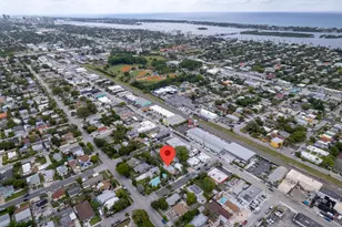 625 Selkirk St, West Palm Beach, FL 33405 - Photo 2