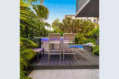 1058 N Victoria Park Road N, Fort Lauderdale, FL 33304 - Photo 12