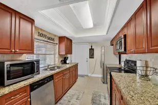 1660 40th St, West Palm Beach, FL 33407 - Photo 16